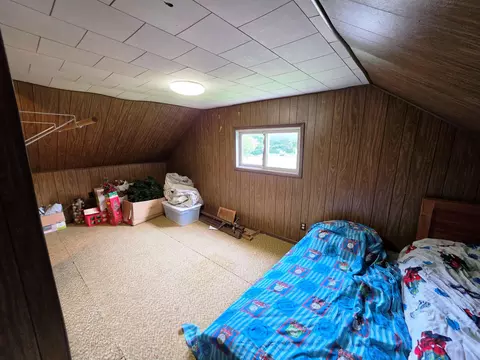 Bedroom - 227 E Bennett St, Salem, IL 62881 photo 7 of 7