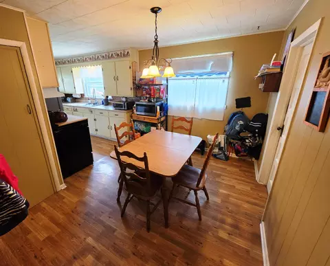Kitchen - 227 E Bennett St, Salem, IL 62881 photo 4 of 6