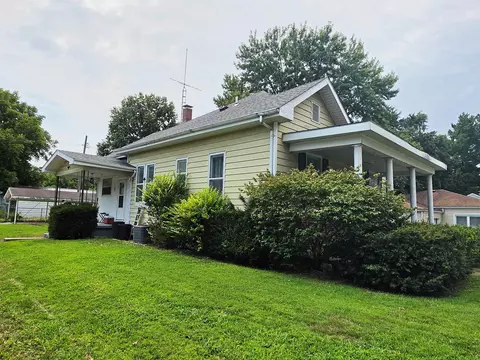 Other - 227 E Bennett St, Salem, IL 62881 photo 5 of 7