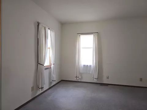 Bedroom - 237 W Locust St, Carthage, IL 62321 photo 2 of 8