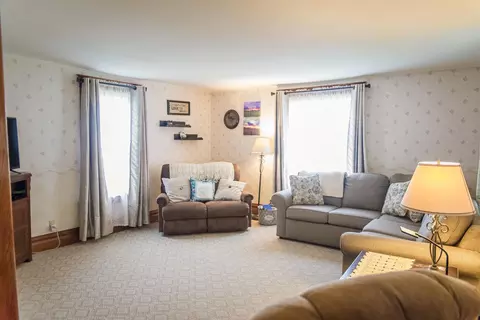 Living - 2393 E 1400th St, Mendon, IL 62351 photo 1 of 1