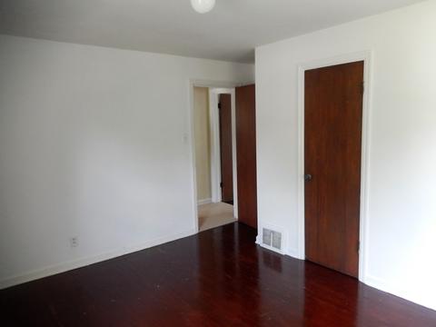 462 Simms St, Aurora, IL 60505 photo 10