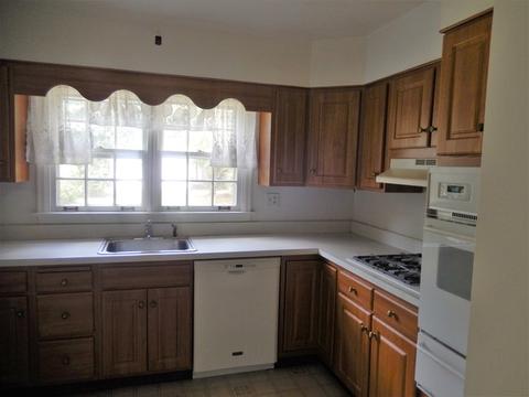 462 Simms St, Aurora, IL 60505 photo 4