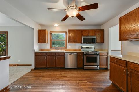 253 Windsor Dr, Bartlett, IL 60103 photo 8