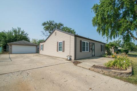 1810 Innercircle Dr, Crest Hill, IL 60403 photo 2
