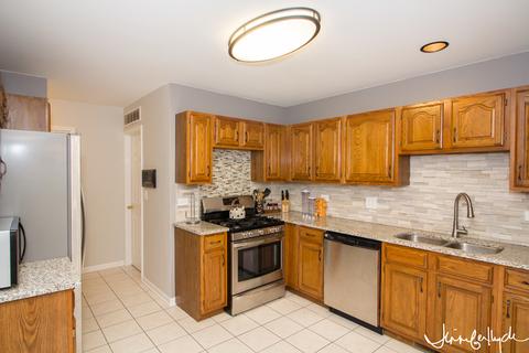 2051 Peach Tree Ln, Algonquin, IL 60102 photo 9