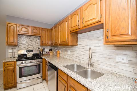 2051 Peach Tree Ln, Algonquin, IL 60102 photo 10