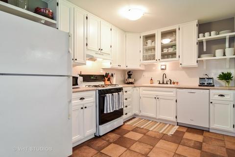 752 Springfield Dr, Roselle, IL 60172 photo 4