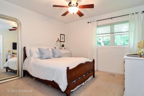 752 Springfield Dr, Roselle, IL 60172 photo 6