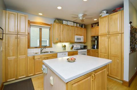 1209 Monroe St, Evanston, IL 60202 photo 9