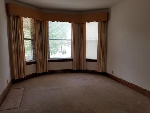 4023 W Cornelia Ave, Chicago, IL 60641 photo 3