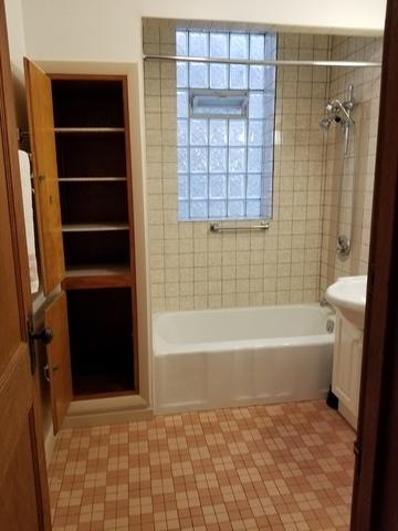 4023 W Cornelia Ave, Chicago, IL 60641 photo 4