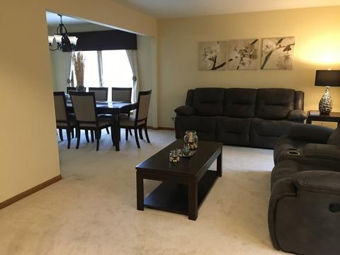 620 Alice Pl, Elgin, IL 60123 photo 4