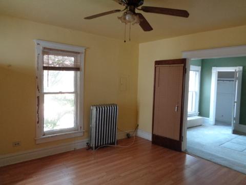 303 E 9th St, Lockport, IL 60441 photo 17