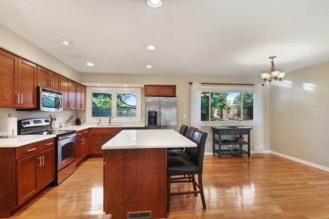2132 Adams St, Rolling Meadows, IL 60008 photo 5