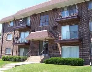 255 N Mill Rd #8B, Addison, IL 60101 photo 1