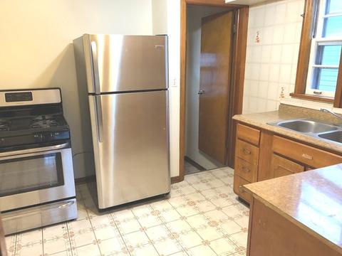1670 Locust St, Des Plaines, IL 60018 photo 3
