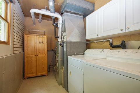 975 Hillcrest Blvd, Hoffman Estates, IL 60169 photo 17