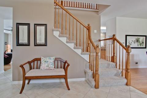 1224 Hunters Rdg E, Hoffman Estates, IL 60192 photo 15