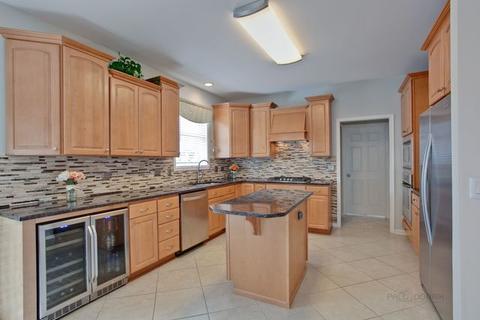 1224 Hunters Rdg E, Hoffman Estates, IL 60192 photo 7