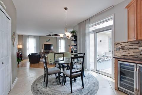 1224 Hunters Rdg E, Hoffman Estates, IL 60192 photo 10