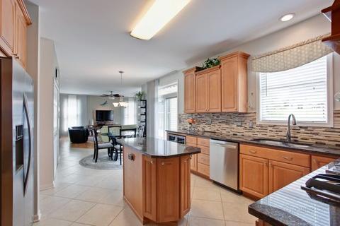 1224 Hunters Rdg E, Hoffman Estates, IL 60192 photo 8