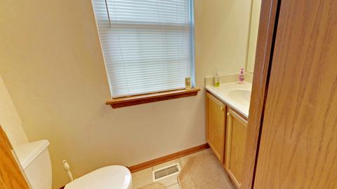233 S Berkley Dr, Round Lake, IL 60073 photo 20