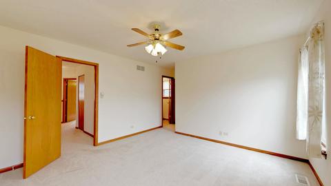 233 S Berkley Dr, Round Lake, IL 60073 photo 15