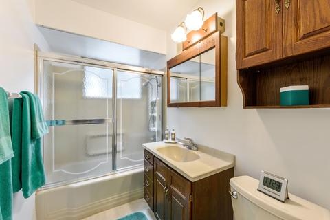 3611 Linneman St, Glenview, IL 60025 photo 9
