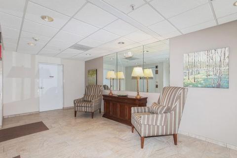 100 N Gary Ave #405, Wheaton, IL 60187 photo 2