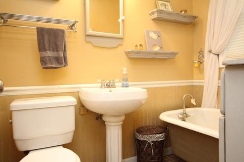 408 Mountain St, Elgin, IL 60123 photo 12