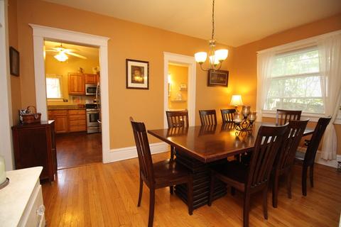 408 Mountain St, Elgin, IL 60123 photo 9