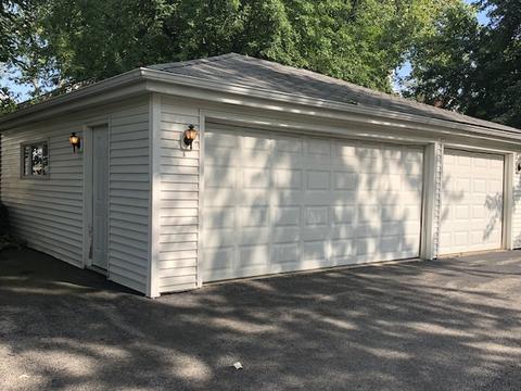 2 Eureka Dr, Lemont, IL 60439 photo 4