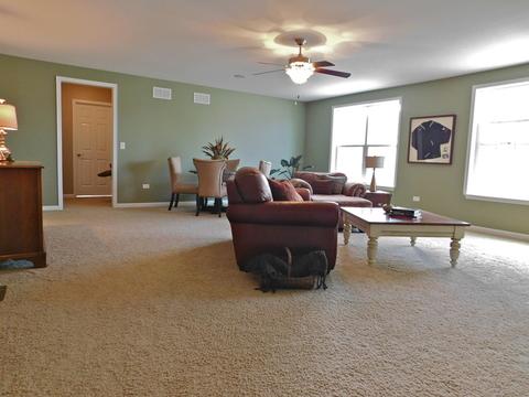3840 Valhalla Dr, Elgin, IL 60124 photo 21