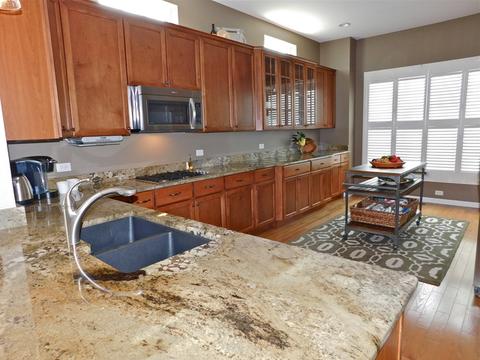 3840 Valhalla Dr, Elgin, IL 60124 photo 9