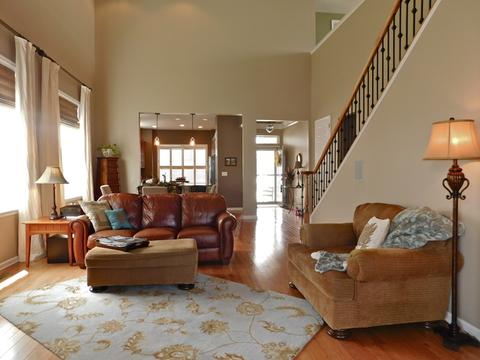 3840 Valhalla Dr, Elgin, IL 60124 photo 5