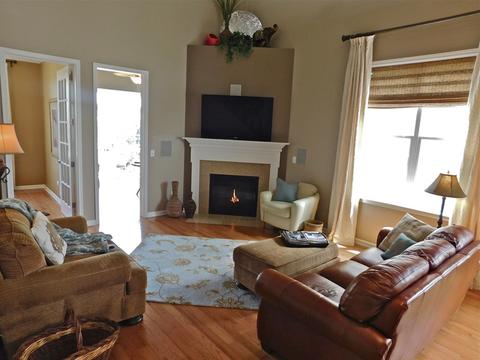 3840 Valhalla Dr, Elgin, IL 60124 photo 4