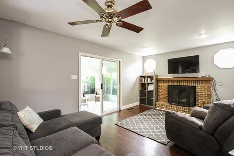5012 W Glenbrook Trl, Mchenry, IL 60050 photo 8