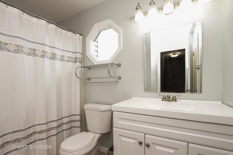 5012 W Glenbrook Trl, Mchenry, IL 60050 photo 11