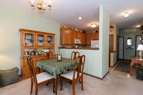 2949 Falling Waters Dr, Lindenhurst, IL 60046 photo 10
