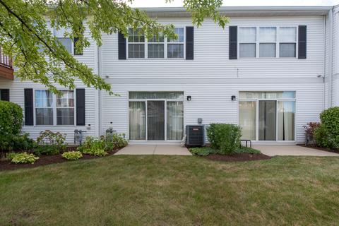 2949 Falling Waters Dr, Lindenhurst, IL 60046 photo 20