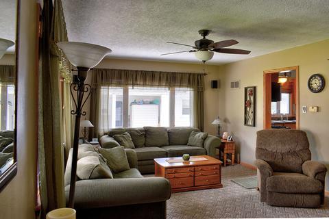 803 3rd Ave, Sterling, IL 61081 photo 5