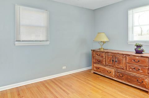 319 Village Rd, Willowbrook, IL 60527 photo 14
