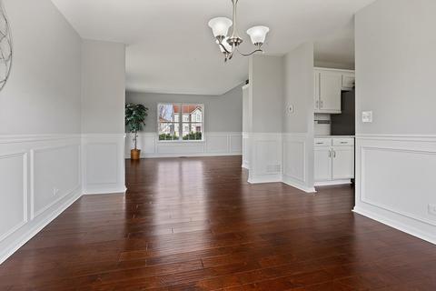 910 Eagle Point Dr, Matteson, IL 60443 photo 5