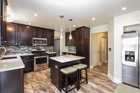 218 Edgewood Dr, Minooka, IL 60447 photo 9