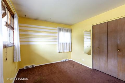 310 Ambleside Rd, Des Plaines, IL 60016 photo 7