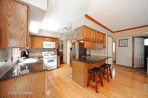 1015 Helen Dr, Algonquin, IL 60102 photo 5