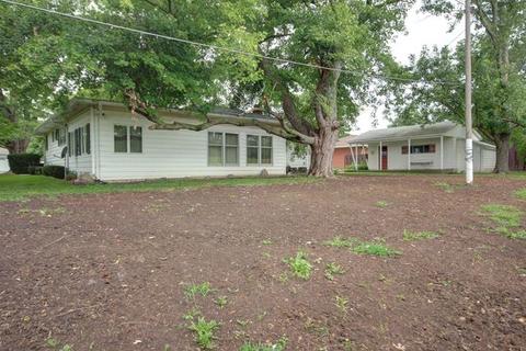 308 S Washington St, Sidney, IL 61877 photo 8