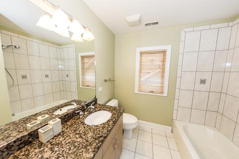 274 Center Ave, Wheeling, IL 60090 photo 15
