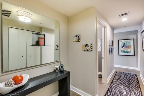 250 E Pearson St #2901, Chicago, IL 60611 photo 10